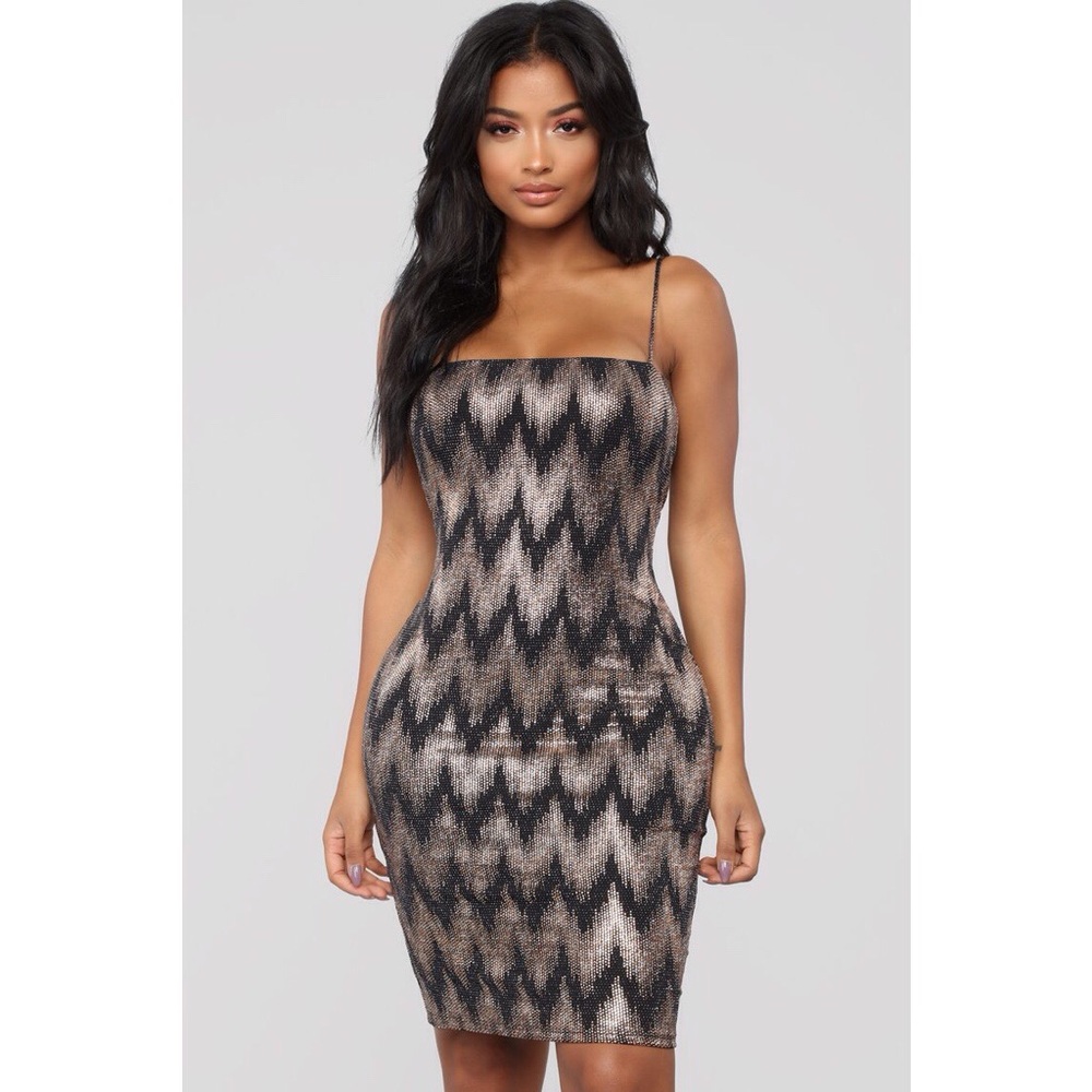 Chevron Print Dress - Picture 2 of 7